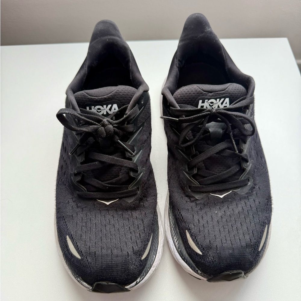 Hoka Clifton 8 (Size 9 WIDE)